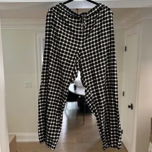 GAP BODY Black & White Plaid Flannel PJ Pants - Size XXL